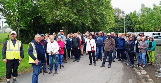 photo  tout au long du chemin, la randonnée est guidée. au retour un pot est offert par la commune organisatrice.  &copy;  archives ouest-france 
