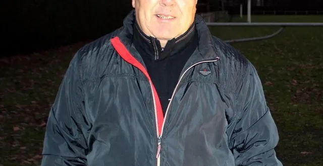 photo  jean-claude bonneau avait reçu une médaille pour ses 40 ans de bénévolat par l’union départementale des organisateurs de manifestations.  &copy;  archives le maine libre 