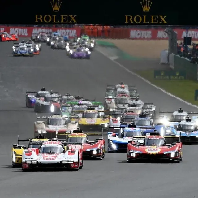 photo le départ des voitures hypercar lors de la 92e édition des 24 heures du mans.  ©  marc ollivier / ouest-france