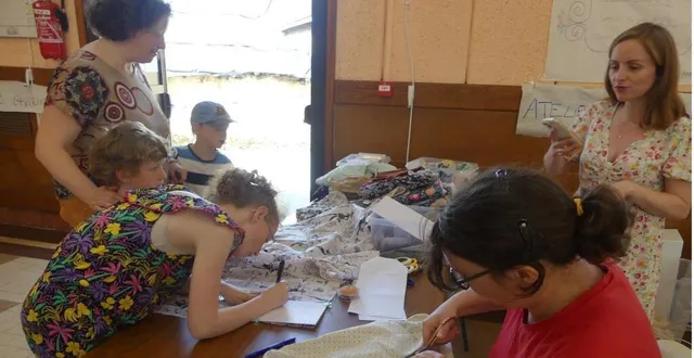 photo  un atelier a permis de s’initier à la couture.  &copy;  ouest-france 