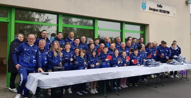 photo  les membres de la patriote prêts à défendre le club.  &copy;  le maine libre 