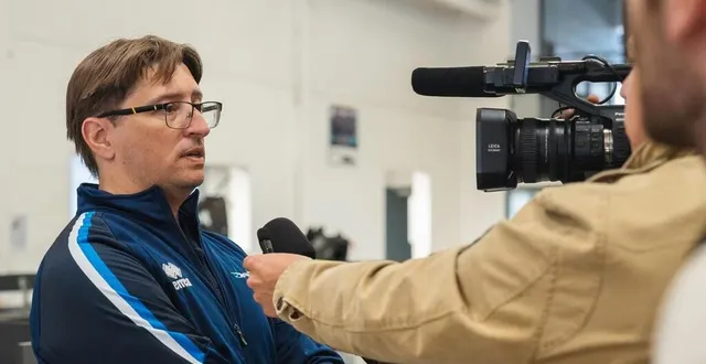 photo  david hache, directeur technique du programme f3 de l’écurie dams.  &copy;  com’on track 