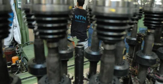 photo  dans l’usine ntn d’allonnes, la cgt estime qu’il existe une alternative aux 127 licenciements annoncés par la direction du fabricant de transmissions.  &copy;  archives 