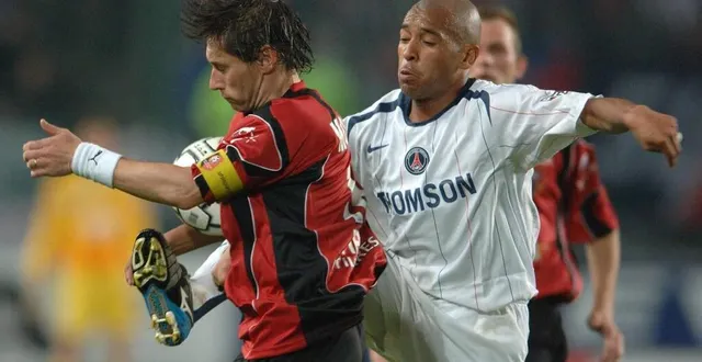 photo  paulo cesar, ici en 2006, est le nouvel entraîneur du psg féminin.  &copy;  archives philippe renault, ouest-france 