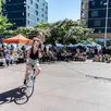 photo le duo michel is not dead sera à ciral, samedi 10 mai 2025, pour un concert électrique sur vélo acrobatique !