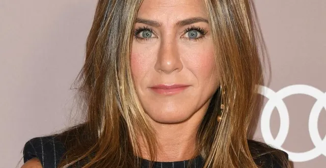 photo  jennifer aniston ici lors du gala variety’s 2019 power of women à 11 octobre 2019 à los angeles.  &copy;  jon kopaloff/getty images via afp 