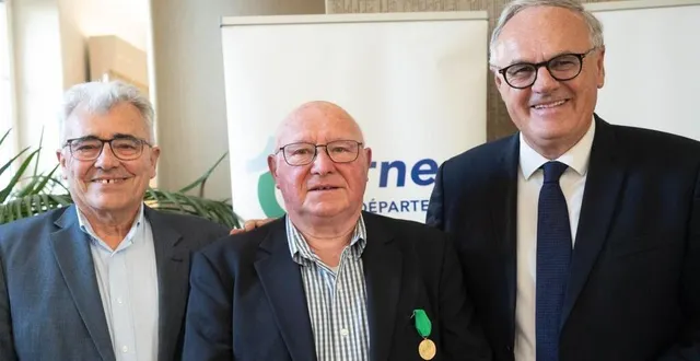 photo  philippe van-hoorne, albert courtemanche et christophe de ballore.  &copy;  conseil départemental 