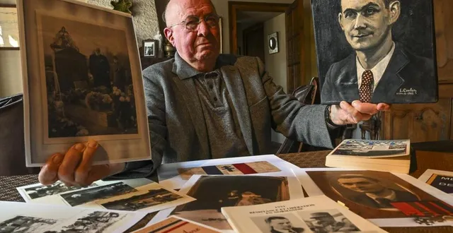 photo  oizé, mardi 22 avril 2025. dominique chasseguet avec le portrait de son père fernand, et la photo prise en 1950, lorsqu’il reçut pour lui, la légion d’honneur à foulletourte.  &copy;  photo le maine libre denis lambert 