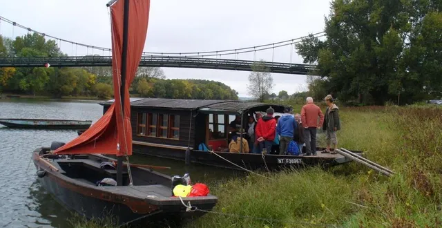 photo  une dizaine de bateaux seront présents durant l’événement.  &copy;  bateliers en loire et maine 