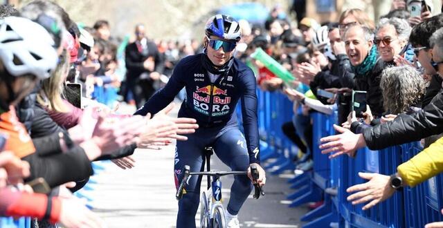 photo primoz roglic de la formation red bull - bora - hansgrohe avant le départ de la 6e étape du tour de catalogne, le 29 mars 2025. © josep lago / afp