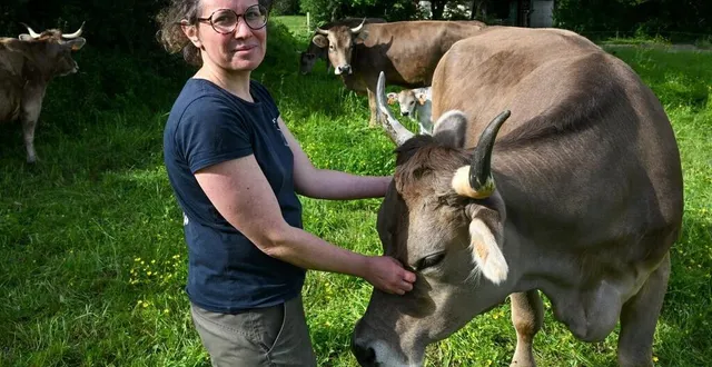 photo  bouchemaine, le 5 mai 2025. à la ferme du pont de l’arche, pauline tetillon s’est associé avec quatre collègues. «je ne me serais pas lancée toute seule. c’est bien de partager les décisions et de pouvoir prendre des vacances».  &copy;  laurent combet 