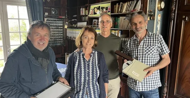 photo  l’équipe de la bobinotek s’est rendue, lundi 5 mai 2025, dans la maison de bernard chotard, historien des 24 heures du mans.  &copy;  ouest-france 