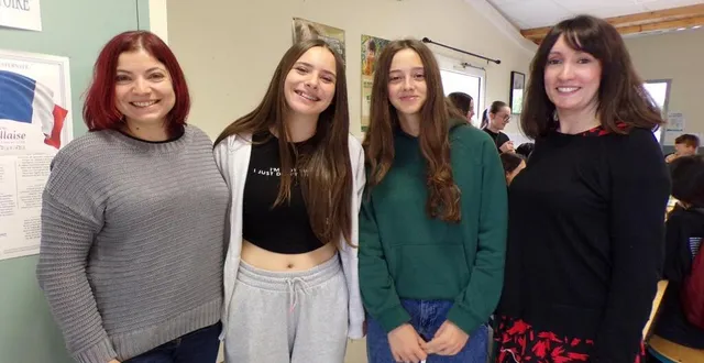 photo  (de g. à dr.) elsa guillaume, sarah, victoria, elsa arjona.  &copy;  le maine libre 