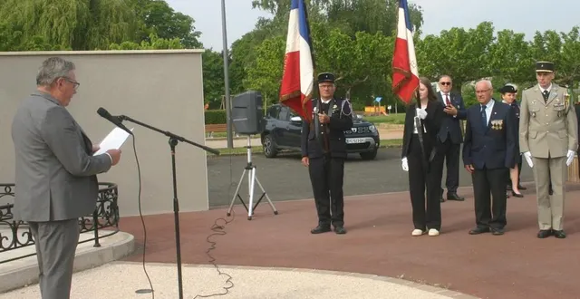 photo  sainte-jamme a commémoré le 8 mai dans la tradition.  &copy;  le maine libre 