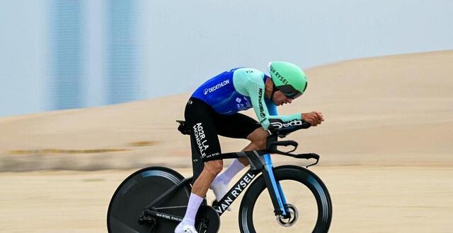 photo geoffrey bouchard, ici durant l’uae tour en février 2025, souffre de multiples fractures après sa chute survenue lors de la première étape du tour d’italie. © giuseppe cacace / afp