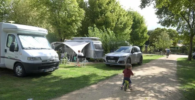photo  le camping de la venise verte où le vélo est accessible même aux plus jeunes.  &copy;  archives co – marie delage 