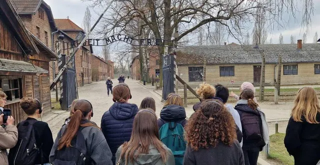 photo  les lycéens de david-d’angers sont allés en voyage scolaire à auschwitz.                                                                                                                                                  &copy;  document remis 
