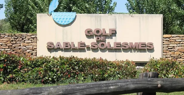photo  le golf de sablé-solesmes a été inauguré en 1992, au domaine de l’outinière.  &copy;  ouest-france 