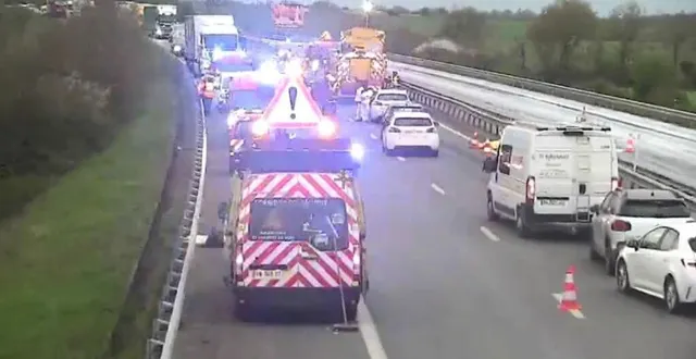photo  un homme est mort, jeudi 3 avril, dans un accident sur l’autoroute a87 entre cholet et angers, à hauteur de chemillé-en-anjou (maine-et-loire). photo d’archives.  &copy;  vinci autoroutes 