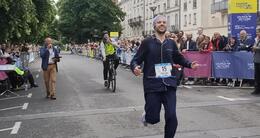 Info insolite  arrivé à la 34e position du marathon de la loire, à saumur, en 02 h 42’33’’, emmanuel bonnier décroche un nouveau record. 