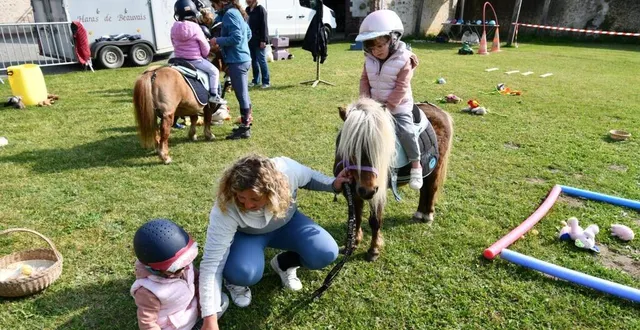 photo  les jeunes cavaliers étaient ravis.  &copy;  le maine libre 