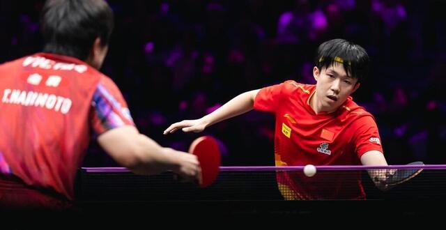photo wang chuqin, n°2 mondial, fait partie des prétendants au titre cette année à doha aux mondiaux. © world table tennis