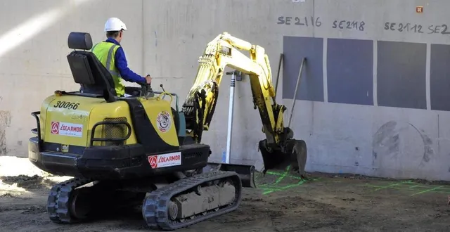 photo  les mini-pelles de chantier peuvent valoir plusieurs milliers d’euros et sont donc la cible de voleurs (photo d’illustration).  &copy;  archives thierry creux / ouest-france 