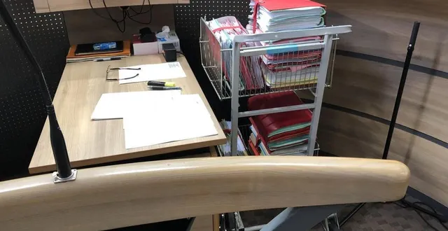 photo  les pièces du procès des accusés jugés pour l’assassinat de nabil abbel, au tribunal d’alençon (orne), ce lundi 12 mai 2025.  &copy;  ouest-france 