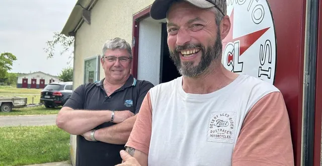 photo  gilles cuyamendous, le trésorier, et arnaud lanceleur, le président du full moto club luchois, voient les choses en grand pour leur premier festival d’ampleur, le samedi 24 mai 2025 à luché-pringé (sarthe).  &copy;  ouest-france 
