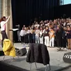 photo les répétitions sont exigeantes, alors que le premier concert se rapproche pour les jeunes choristes.