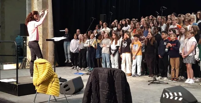photo  les répétitions sont exigeantes, alors que le premier concert se rapproche pour les jeunes choristes.  &copy;  le maine libre 