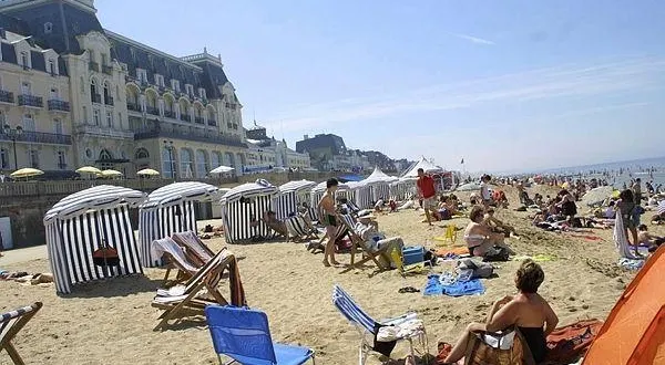 photo  première sortie prévue : cabourg, le 1er juin 2025.  &copy;  archives ouest-france 