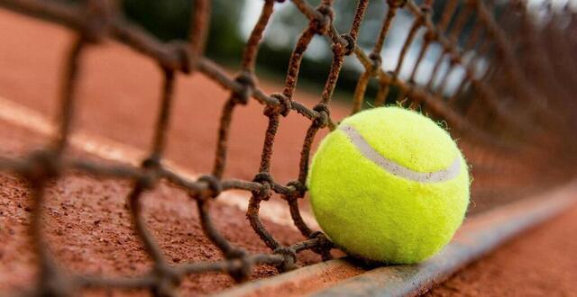 photo photo illustration d’un court de terre battue. © archives ouest-france