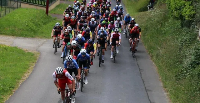 photo  dès les premiers tours, la pluie a mis les organismes à rude épreuve.  &copy;  ouest-france 