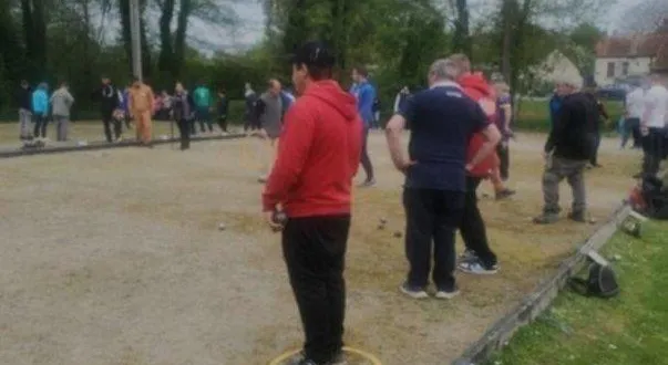 photo  38 équipes adultes et 4 équipes enfants ont participé à ce premier tournoi.  &copy;  le maine libre 