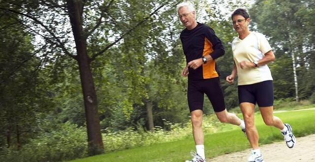 photo est-il préférable de courir un peu tous les jours ou une fois par semaine longtemps ? les avis divergent chez les experts. © photo d’illustration : marcel mooij / archives fotolia