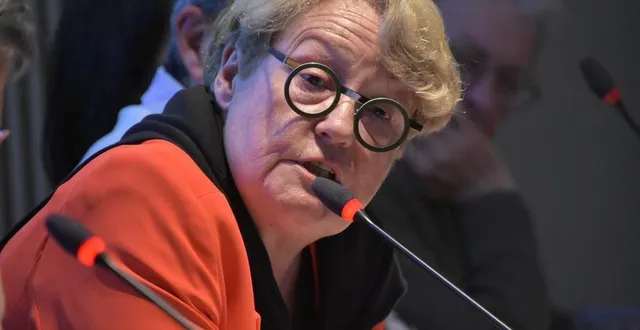 photo  geneviève coquereau, maire de segré-en-anjou bleu, a été la première à exprimer ses réserves sur le schéma départemental d’accueil et d’habitat des gens du voyage présenté aux élus d’anjou bleu communauté.  &copy;  co – joël audouin 