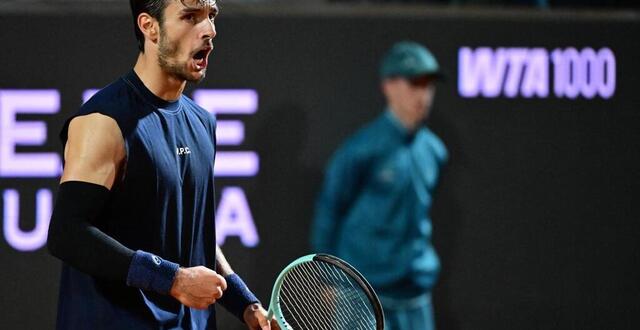 photo lorenzo musetti rejoint les demi-finales du tournoi de rome. il jouera à domicile face à carlos alcaraz. © afp