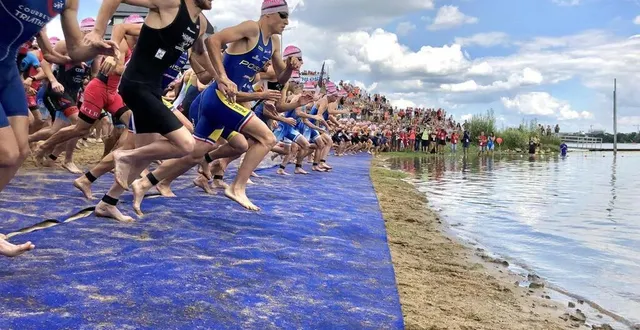 photo  les triathlètes s’élanceront de la plage du lac de maine. l’eau est actuellement de bonne qualité sur le plan sanitaire mais assez fraîche, inférieure à 16 °c. le port de la combinaison sera sans doute obligatoire.  &copy;  archives co - anthony pasco 