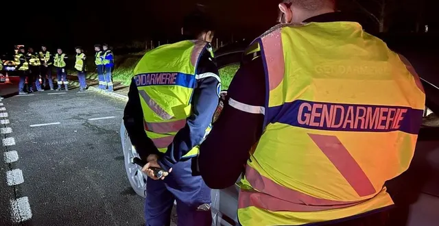 photo  70 gendarmes étaient mobilisés pour des contrôles dans toute la partie est du département de maine-et-loire.  &copy;  archives ouest-france 