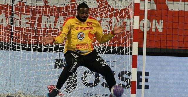 photo jean emmanuel kouassi a réalisé neuf arrêts. © gérard piwtorak