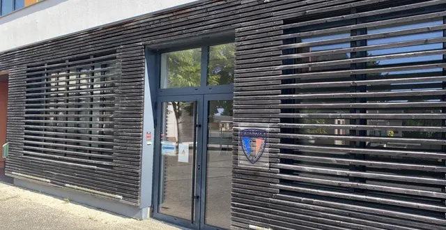 photo  les abords des bureaux de la police municipale seront équipés d’un système de vidéoprotection en début d’année prochaine.  &copy;  ouest-france 