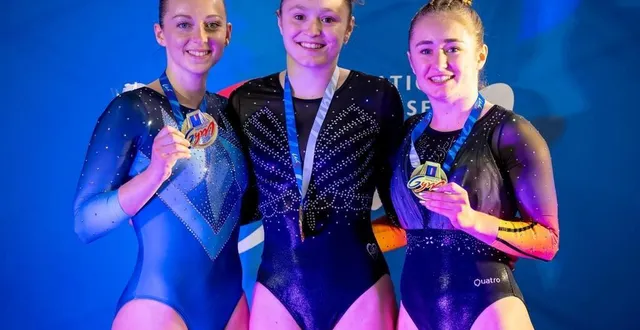 photo  lors des masters de tumbling et trampoline, ce samedi 17 mai à bois-colombes (hauts-de-seine), acro sarthe a dominé dans la catégorie senior femme, avec un magnifique triplé signé candy brière-vetillard, manon morançais et léa brière-vetillard.  &copy;  photo : maelie abadie 
