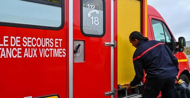 photo  les pompiers ont pris en charge le blessé. photo d’illustration.  &copy;  mathis harpham / ouest-france 
