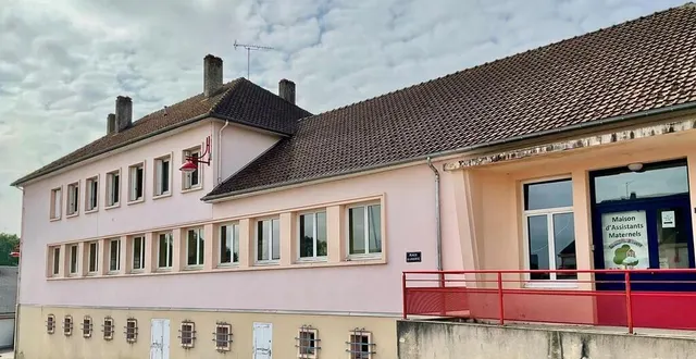 photo  les locaux de l’ancienne école maternelle accueillent déjà la maison d’assistants maternels (mam) depuis début mars.  &copy;  ouest-france 