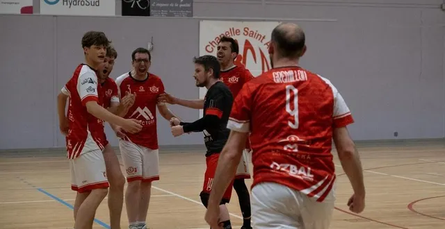 photo  les joueurs de la chapelle-saint-aubin lors de leur victoire contre boufféré, le 26 avril 2025, en n3.  &copy;  photo : le maine libre 