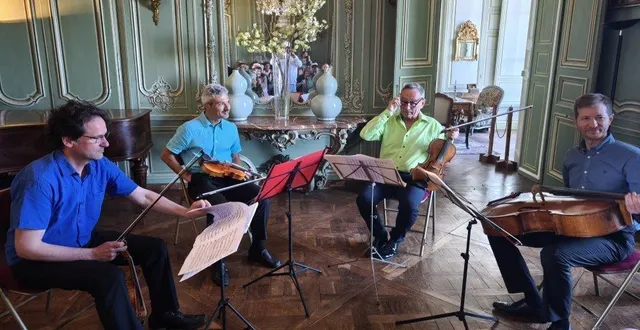 photo  l’ensemble hermione au sein du château de montmirail.  &copy;  le maine libre 