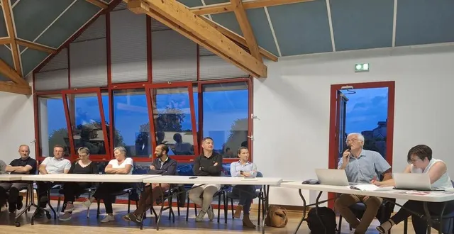 photo  les acteurs économiques ont répondu favorablement à l’invitation des élus.  &copy;  ouest-france 