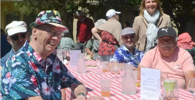 photo précigné. la fête à la résidence senior  &copy;  le maine libre 