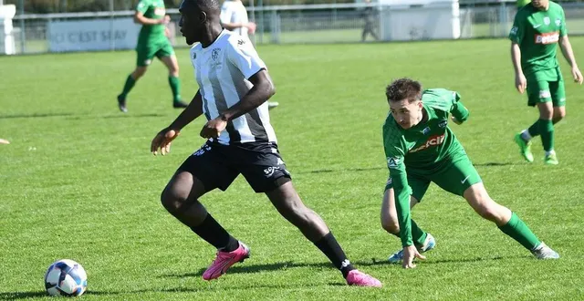 photo  spay, ici face à la suze/roëzé, le 30 mars, reçoit coulaines ce dimanche 25 mai 2025.  &copy;  photo : archive le maine libre 